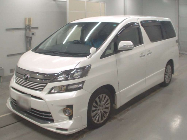 TOYOTA VELLFIRE 2013
