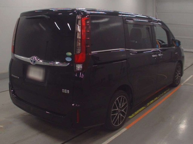 TOYOTA ESQUIRE 2015