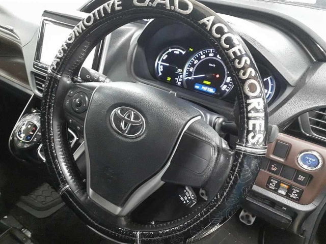 TOYOTA ESQUIRE 2015