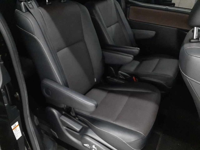 TOYOTA ESQUIRE 2015