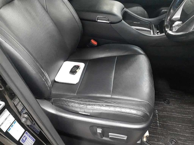 TOYOTA ALPHARD 2015