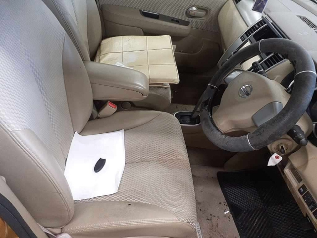 NISSAN TIIDA 2011