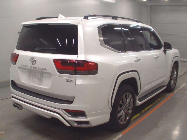 TOYOTA LAND CRUISER 2023