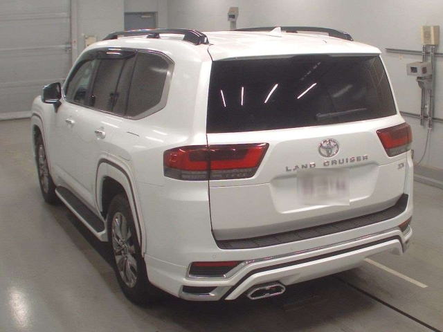 TOYOTA LAND CRUISER 2023