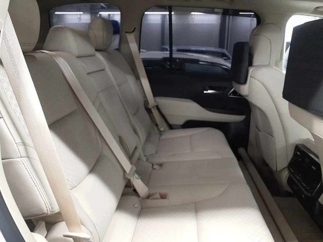 TOYOTA LAND CRUISER 2023