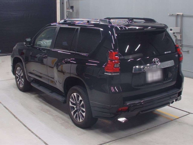 TOYOTA LAND CRUISER PRADO 2021