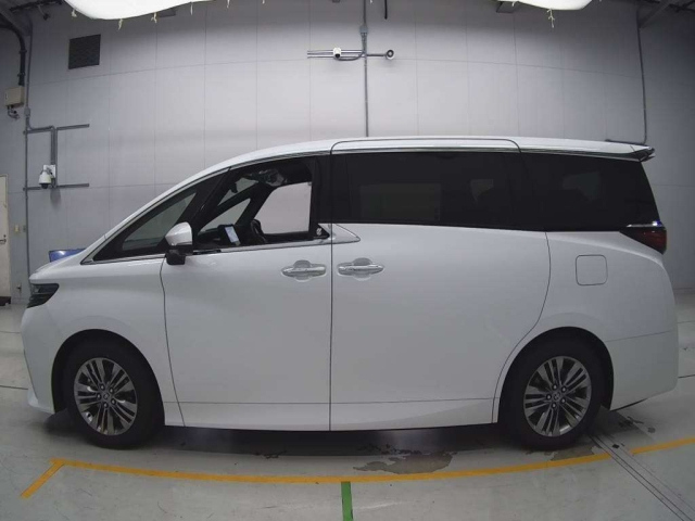 TOYOTA ALPHARD 2025