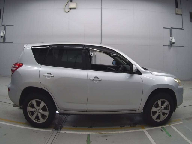 TOYOTA RAV4 2009