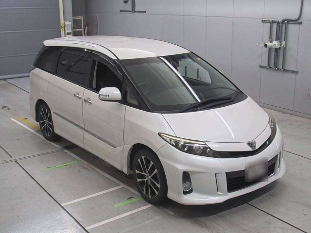 TOYOTA ESTIMA 2015