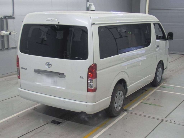 TOYOTA HIACE 2025