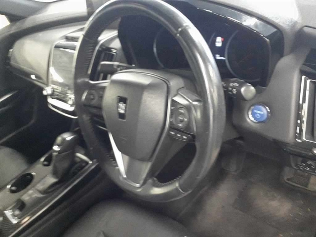 TOYOTA CROWN 2020