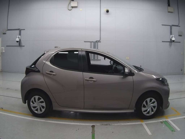 TOYOTA YARIS 2021