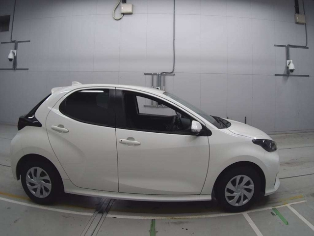 TOYOTA YARIS 2021
