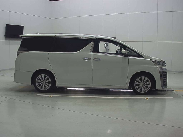 TOYOTA VELLFIRE 2018