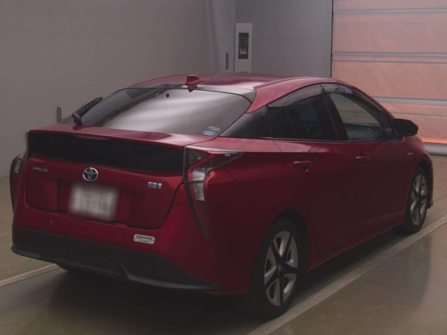 TOYOTA PRIUS 2015
