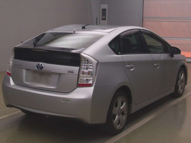 TOYOTA PRIUS 2010