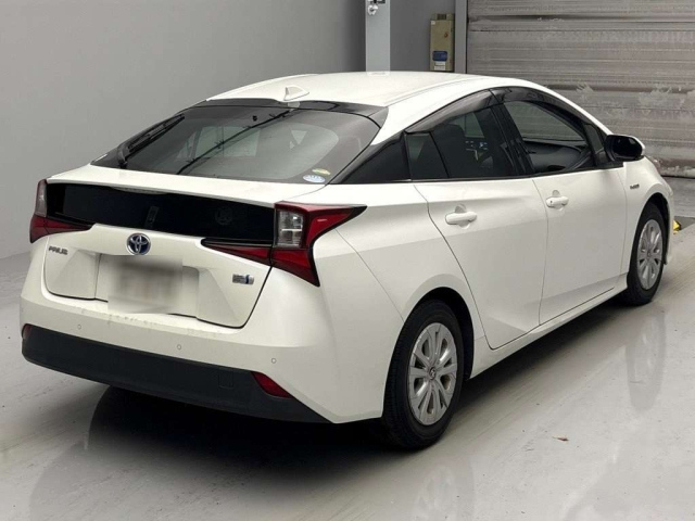TOYOTA PRIUS 2019