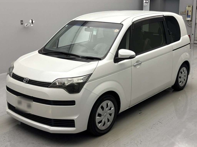 TOYOTA SPADE 2014