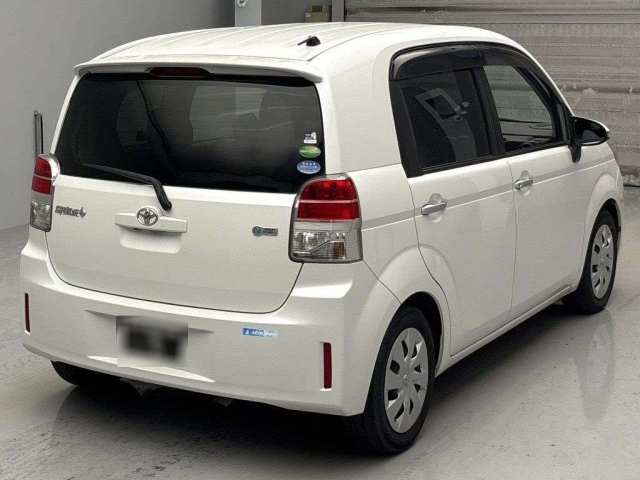 TOYOTA SPADE 2014