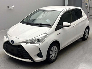 TOYOTA VITZ 2018