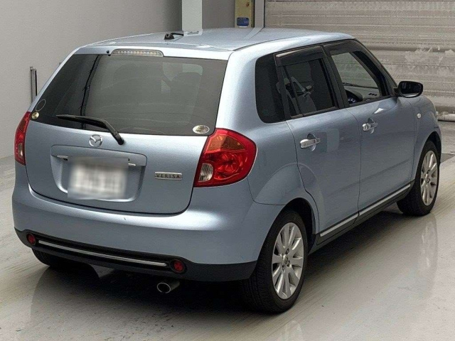MAZDA VERISA 2012