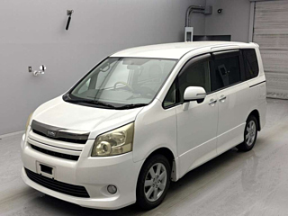 TOYOTA NOAH 2008