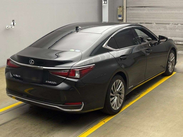 LEXUS ES 2020