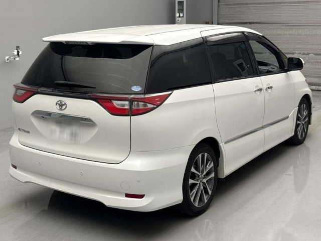 TOYOTA ESTIMA 2017