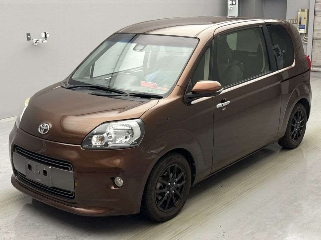 TOYOTA PORTE 2017