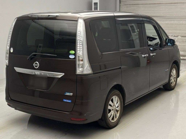 NISSAN SERENA 2015