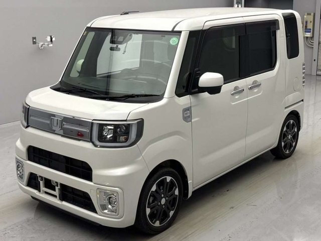 DAIHATSU WAKE 2018