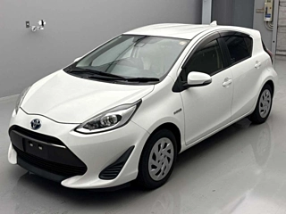 TOYOTA AQUA 2018