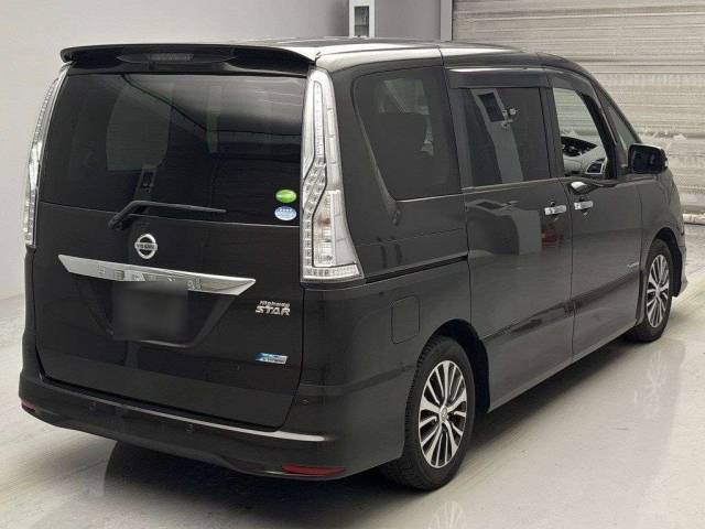 NISSAN SERENA 2015
