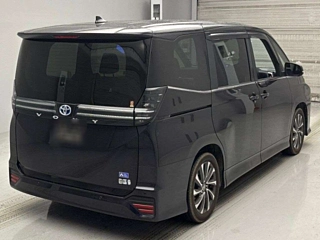 TOYOTA VOXY 2022