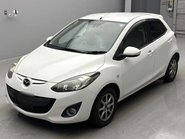 MAZDA DEMIO 2013