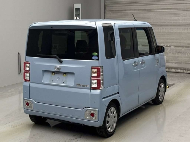 DAIHATSU WAKE 2016