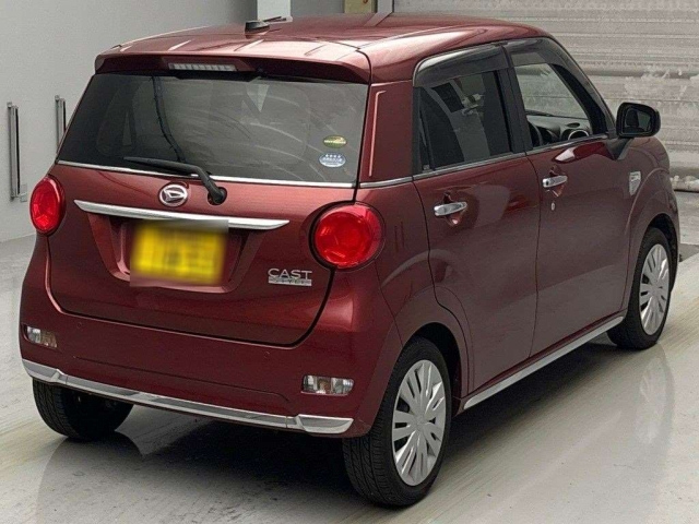 DAIHATSU CAST 2017