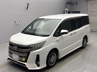 TOYOTA NOAH 2019