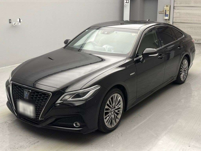 TOYOTA CROWN 2018