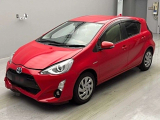 TOYOTA AQUA 2015