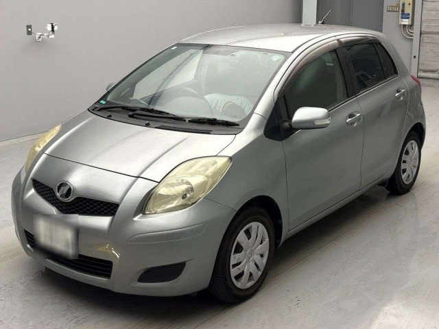 TOYOTA VITZ 2009