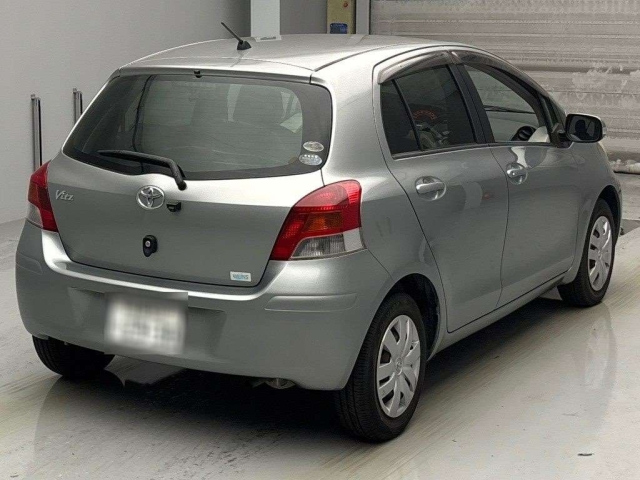 TOYOTA VITZ 2009
