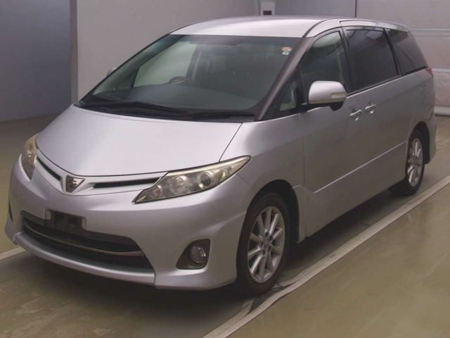 TOYOTA ESTIMA 2010