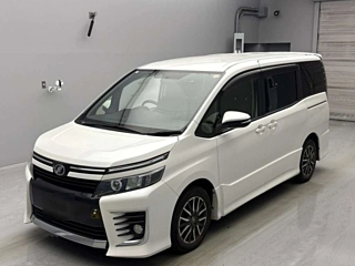 TOYOTA VOXY 2015