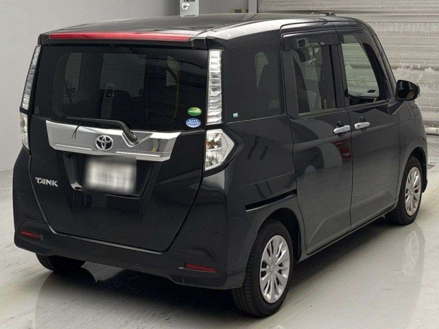 TOYOTA TANK 2019