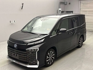 TOYOTA VOXY 2022