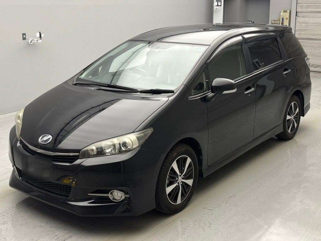 TOYOTA WISH 2014
