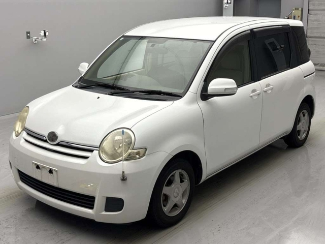 TOYOTA SIENTA 2008