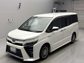 TOYOTA VOXY 2018