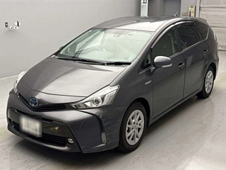 TOYOTA PRIUS ALPHA 2017